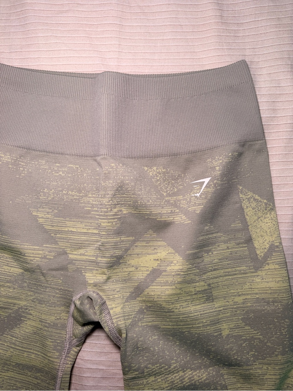 GYMSHARK Seamless Olive Green Women's Active Shorts